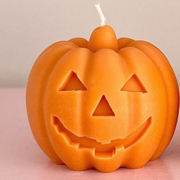 Pumpkin-Shaped Blood Orange Scented Candle